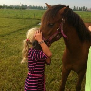 06-09 Matilda Pferdemädchen